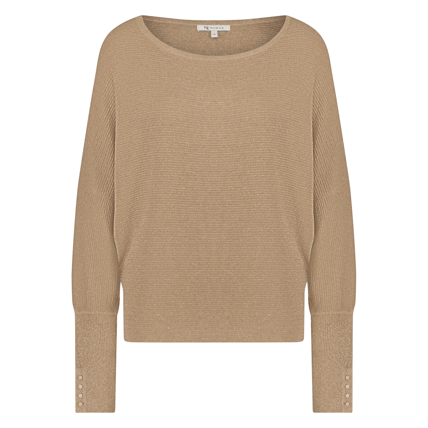 Batwing_camel_front